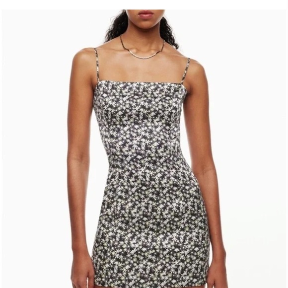 NWT Aritzia Sunday Best ‘Shimmer’ Satin Dress in Black/Lilac Bloom Floral. - Picture 3 of 10